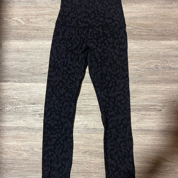 Lululemon Leopard Cheetah Black Align Leggings - Picture 4 of 5
